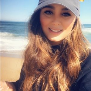 Meet your Posher, Aisha